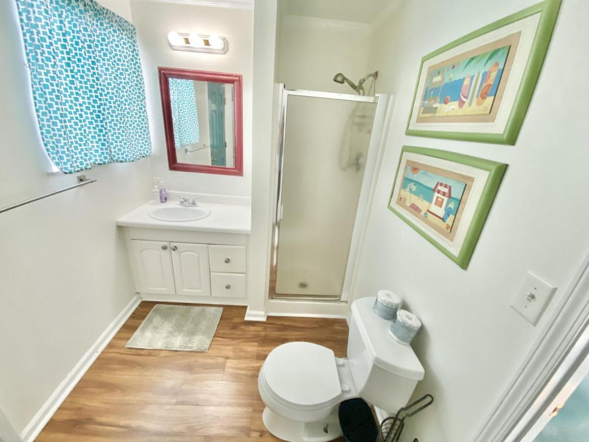 Venture Out 646 Octopus Dr Comes With Golf Cart Holiday home