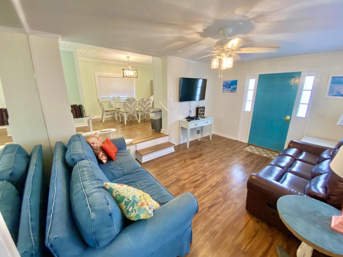Venture Out 646 Octopus Dr Comes With Golf Cart Holiday home